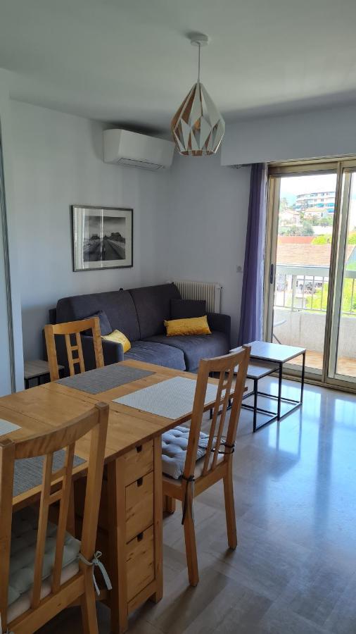 2P Entierement Climatise I Bien Insonorise I Wifi I A 300 M De La Mer I Restaurants Commerces Et Transports A 5Mn A Pied I Ideal 2 Personnes I Possibilite 4 Avec Canape Lit De Qualite I Tres Belle Douche Cagnes-sur-Mer Eksteriør billede