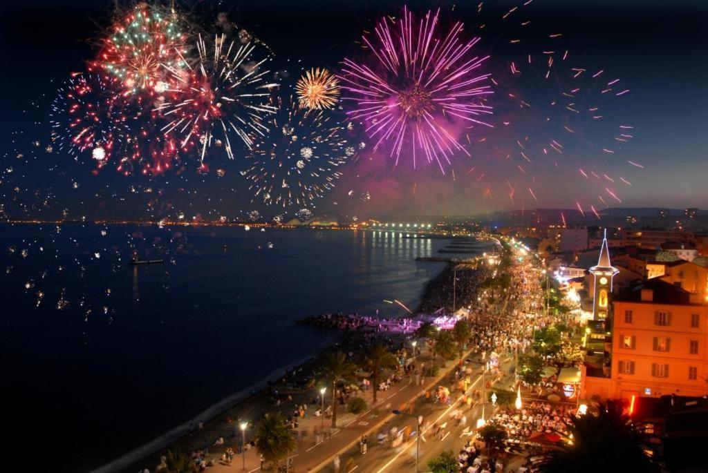 2P Entierement Climatise I Bien Insonorise I Wifi I A 300 M De La Mer I Restaurants Commerces Et Transports A 5Mn A Pied I Ideal 2 Personnes I Possibilite 4 Avec Canape Lit De Qualite I Tres Belle Douche Cagnes-sur-Mer Eksteriør billede